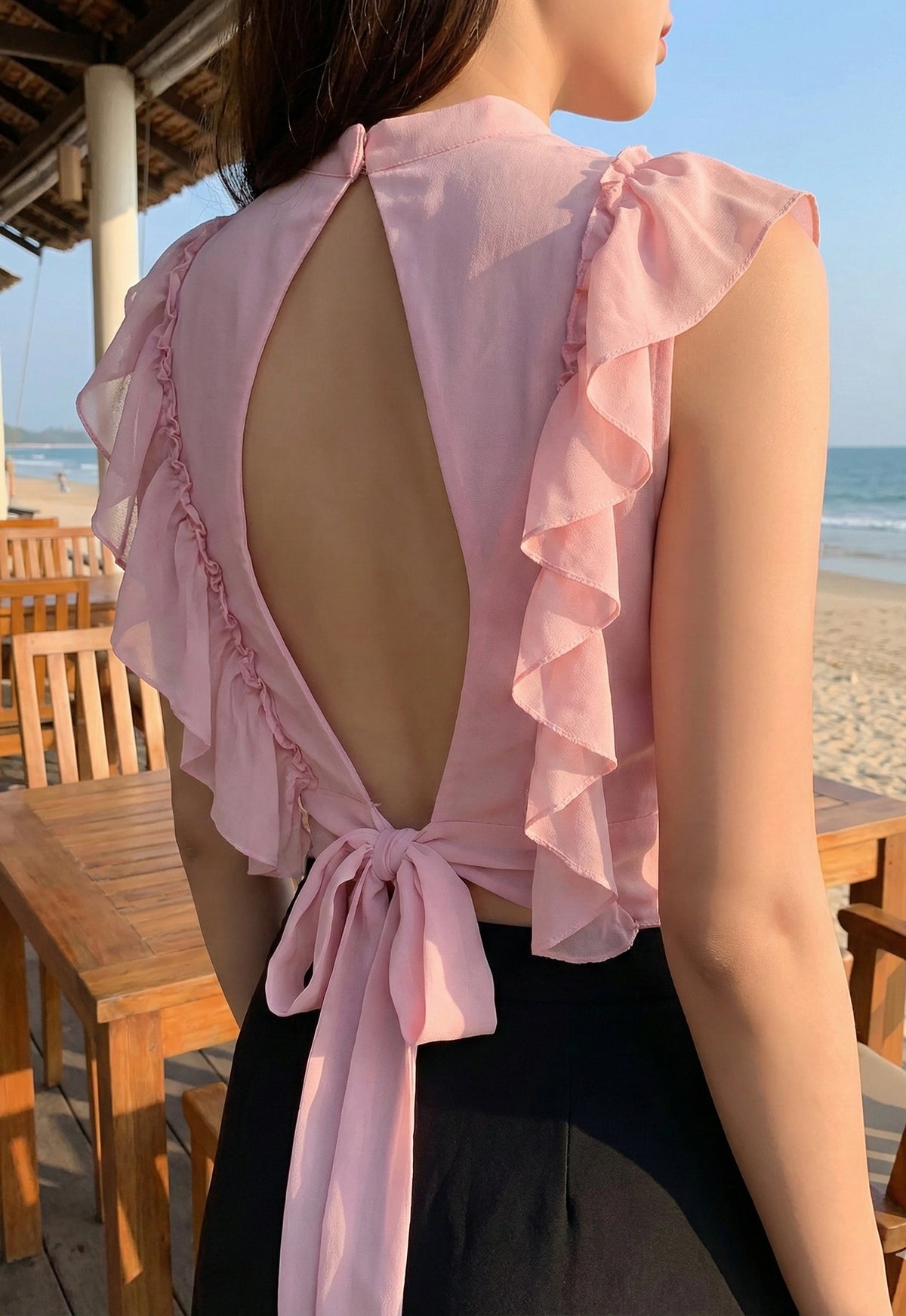 Top corto | Top in georgette | Top ricamato | Top con motivo tigre | Top con volant