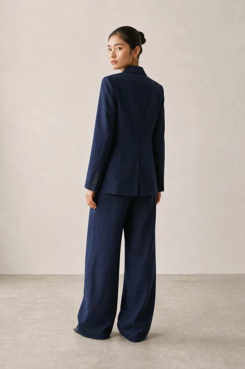 Ridgeline Linen Double-Breasted Blazer