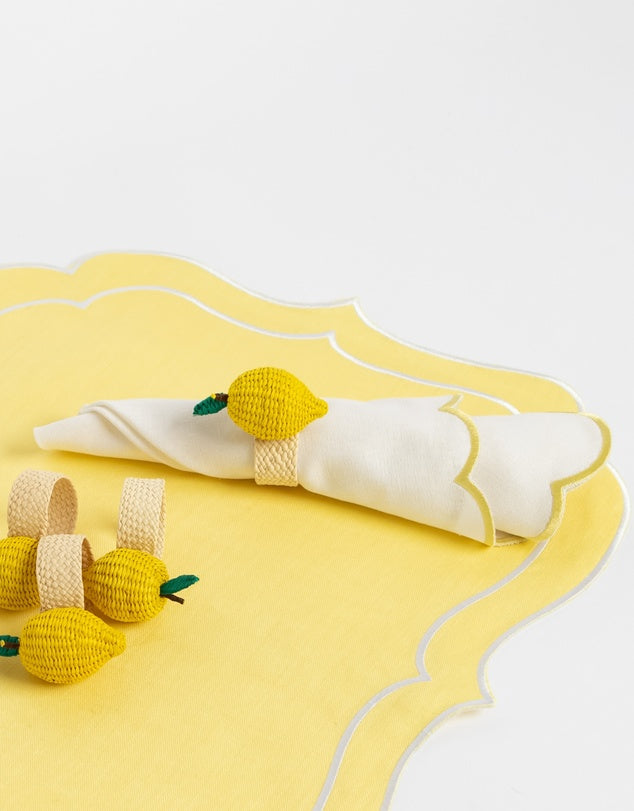 Ensemble de napperons et serviettes en lin avec bords festonnés brodés