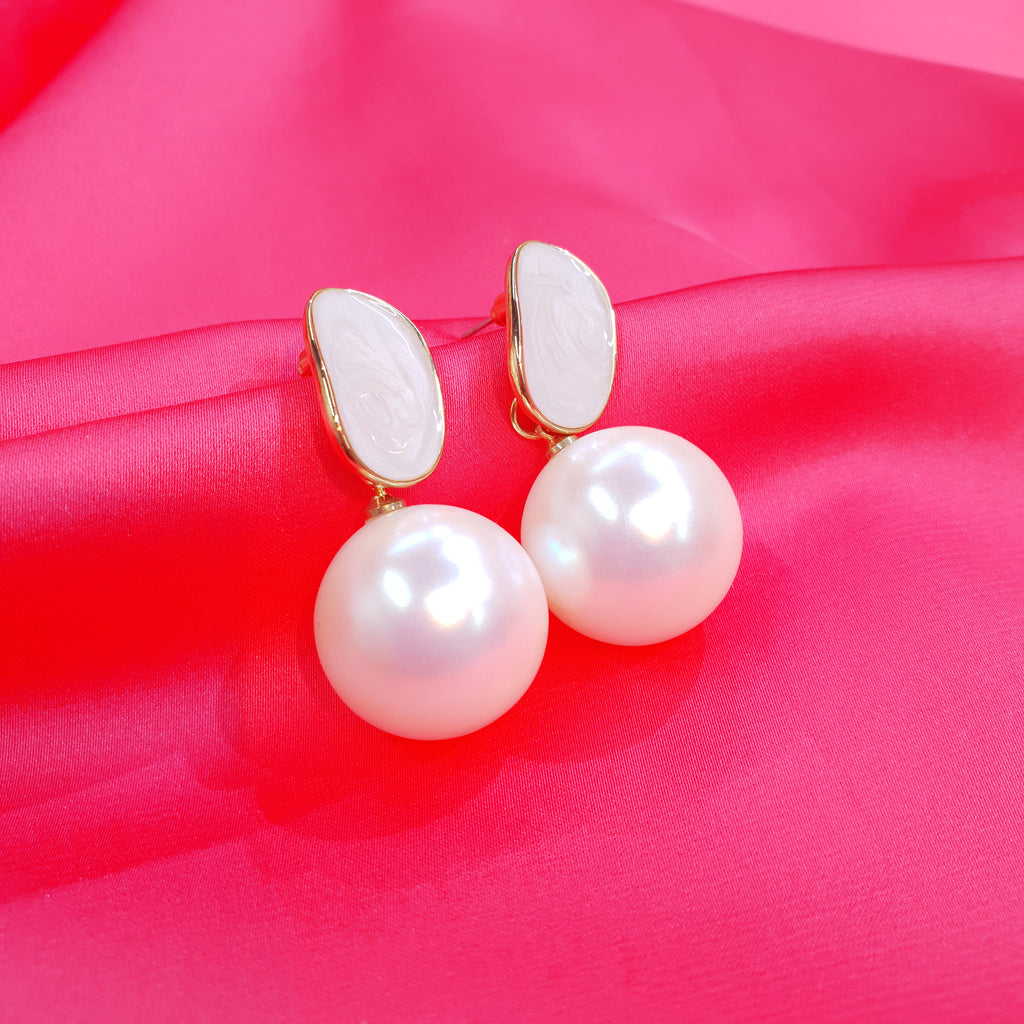 Pearl Drop Earrings