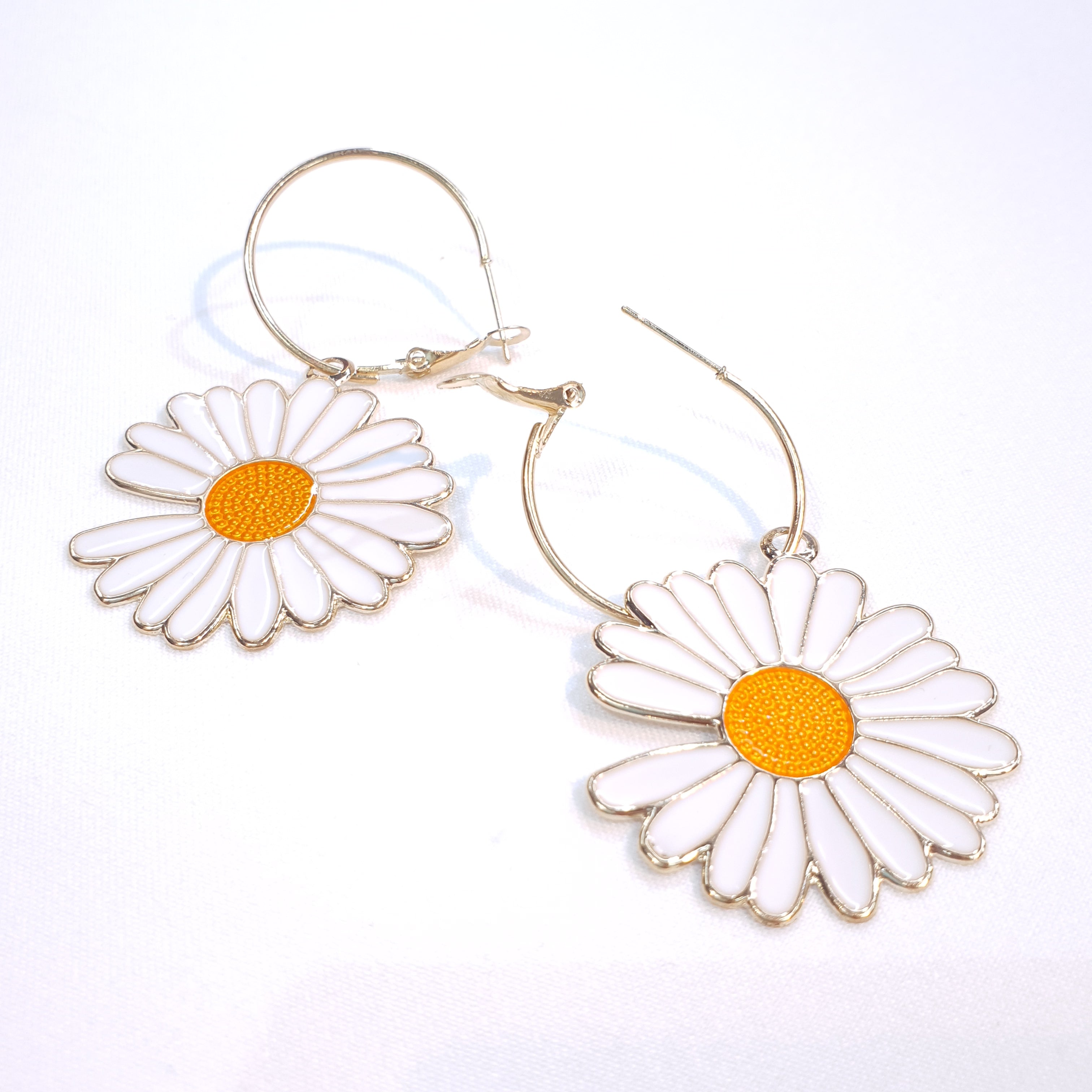 White Daisy Earrings