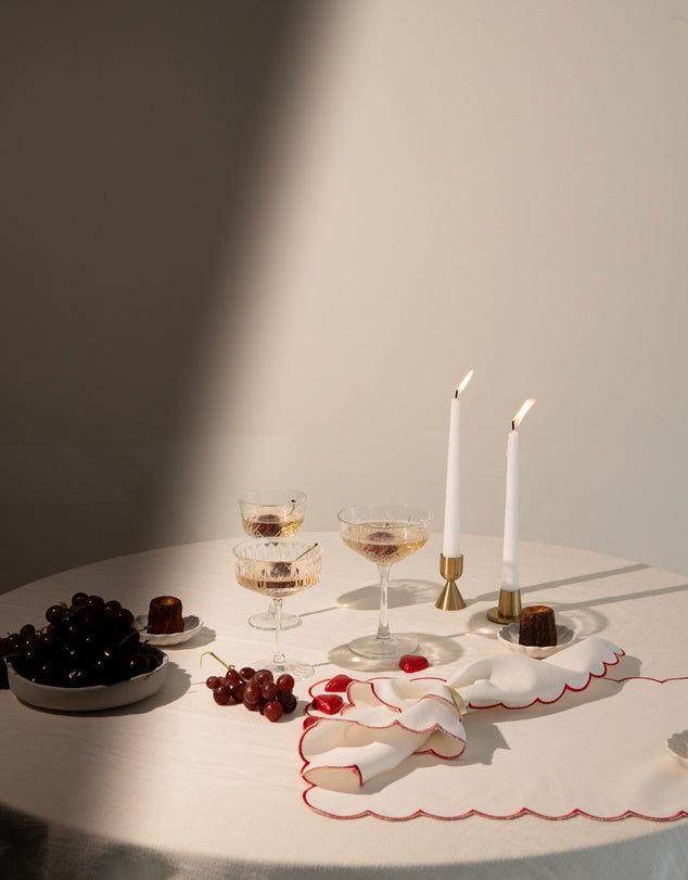 Linen Table Placemet and Napkins Set with Embroidered Scalloped Edges