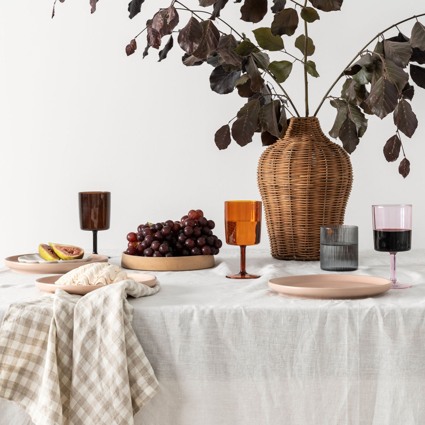 Nappe en lin blanc cassé