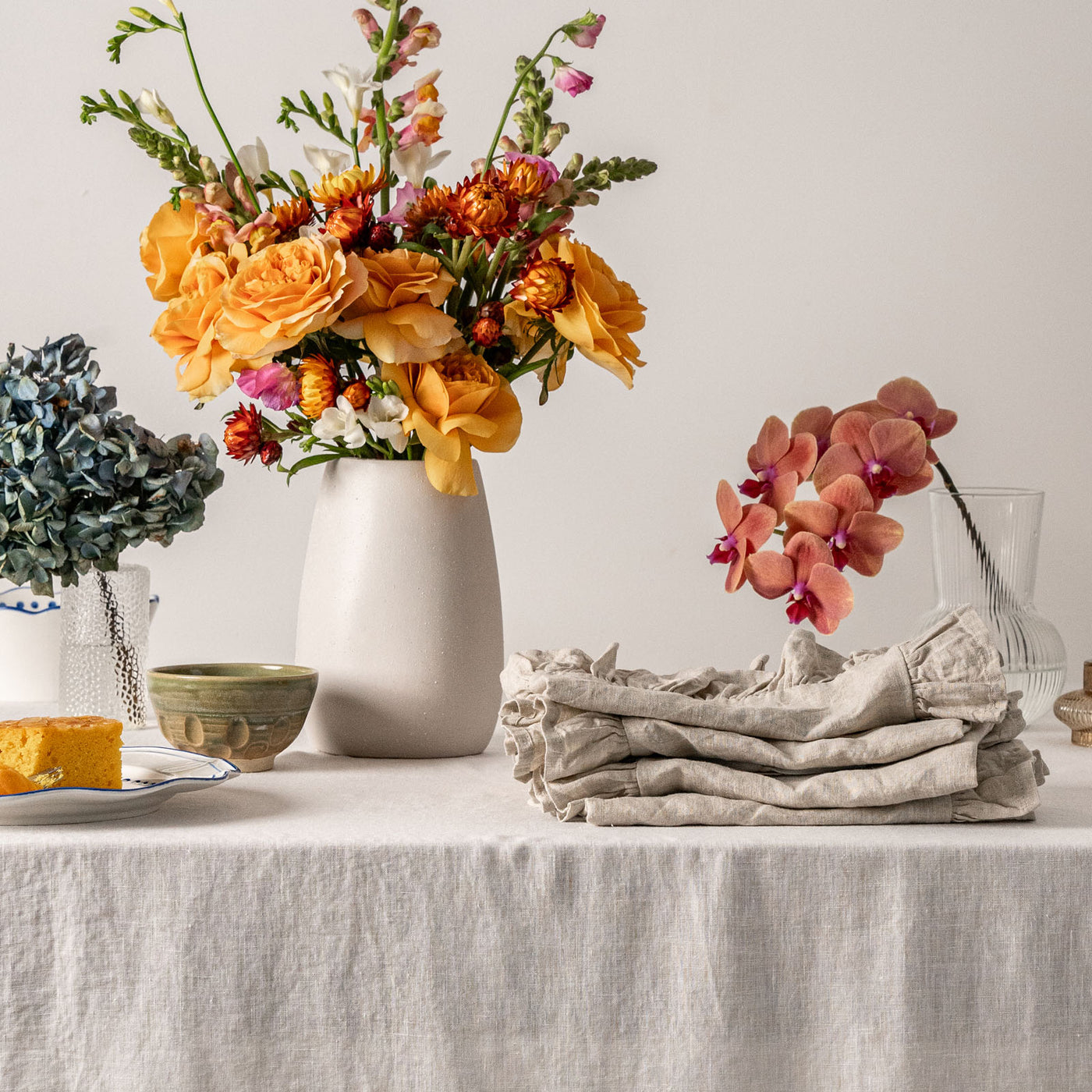 Ensemble de serviettes en lin couleur amande avec volants