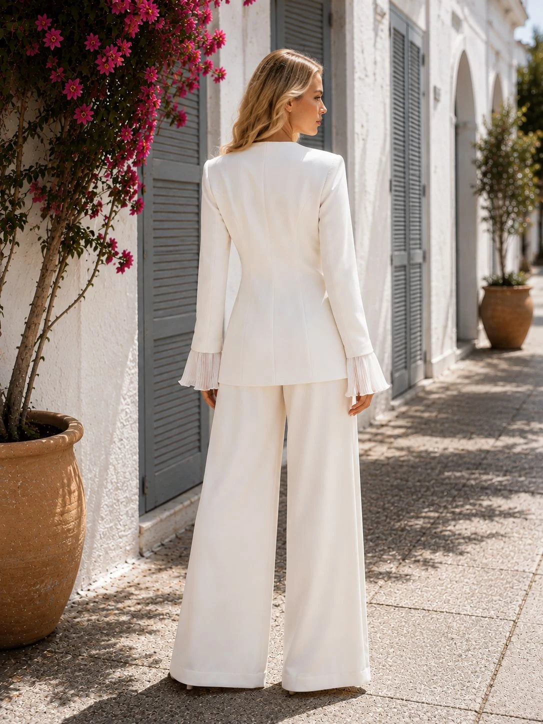 White Crepe Co-ord Set – Chain-Link Blazer & Wide-Leg Trouser