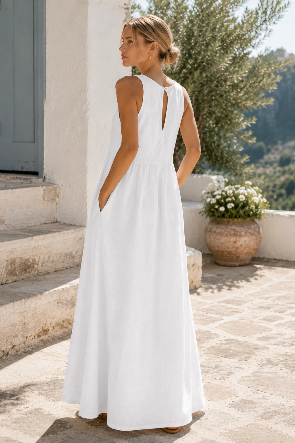 Lecco Linen V-Neck Maxi Dress