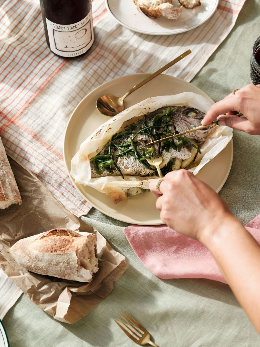 Tovaglia in lino verde salvia