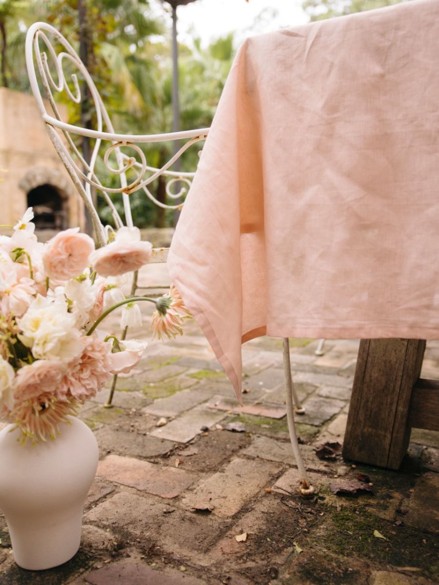 Nappe en lin couleur pêche