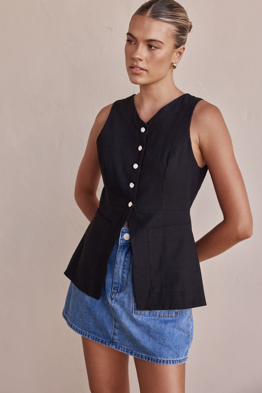 Linen Vest - Black Sleeveless with Pockets | Linen Vest Womens